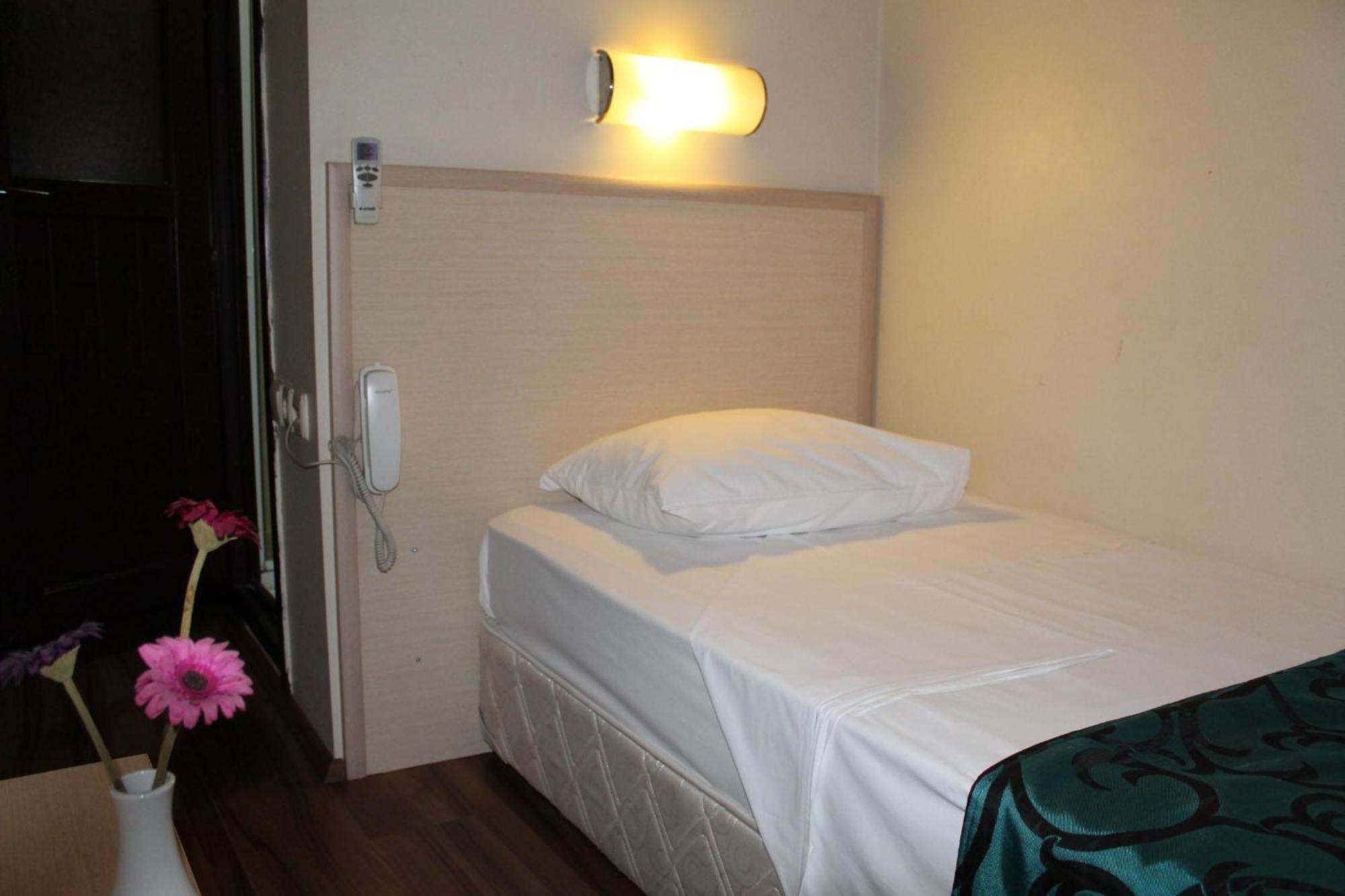 Grand Prince Hotel Taksim Стамбул Экстерьер фото
